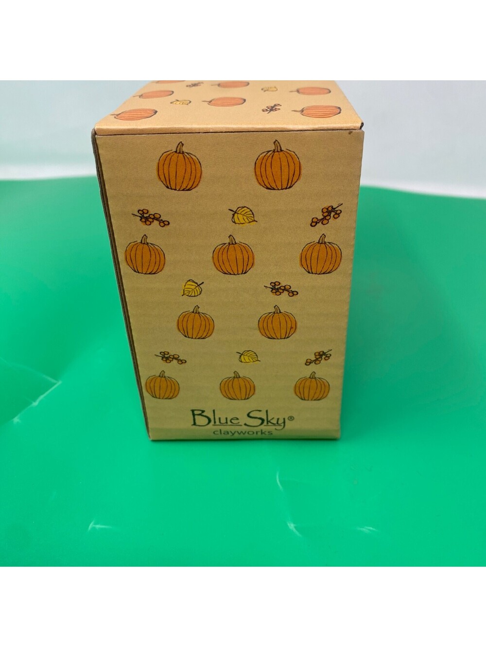 Blue Sky Clayworks THANKSGIVING "TURKEY-PUMPKIN"  SALT & PEPPER SHAKERS - Picture 5 of 5